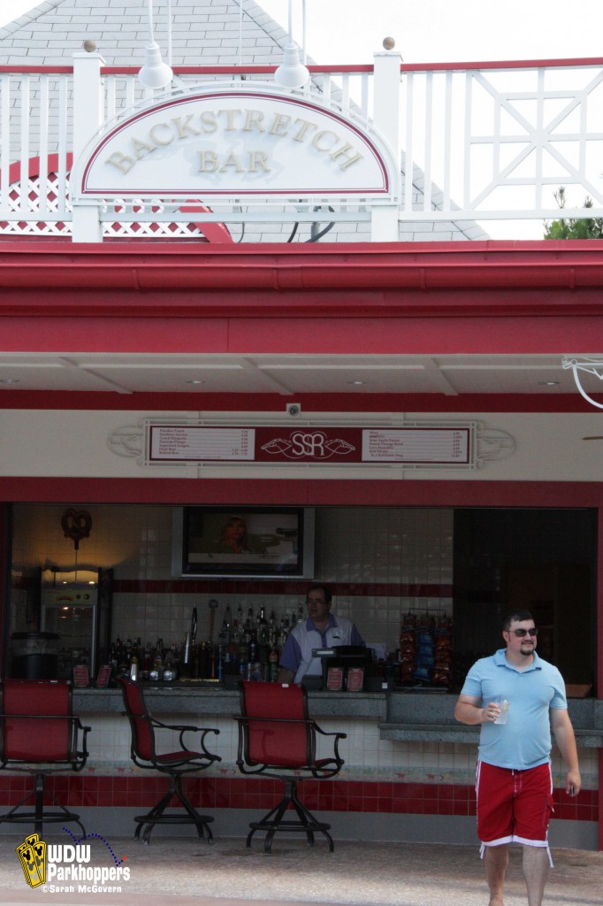 Backstretch Bar at Disney's Saratoga Springs Resort Pool