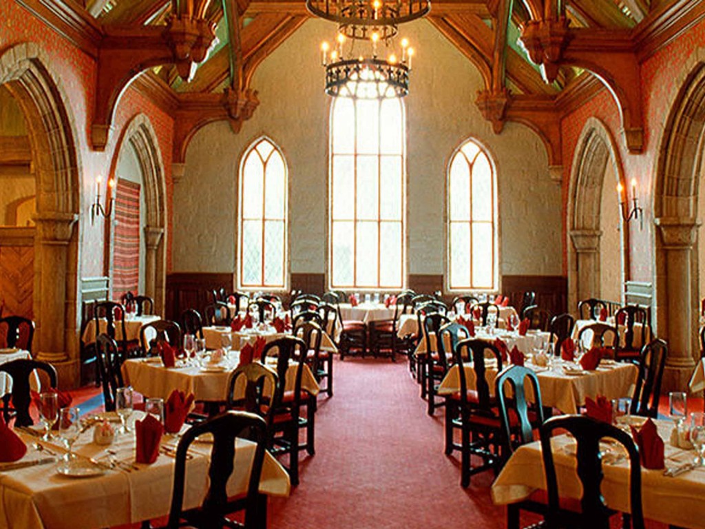 Akershus Banquet Hall at Epcot in Walt Disney World